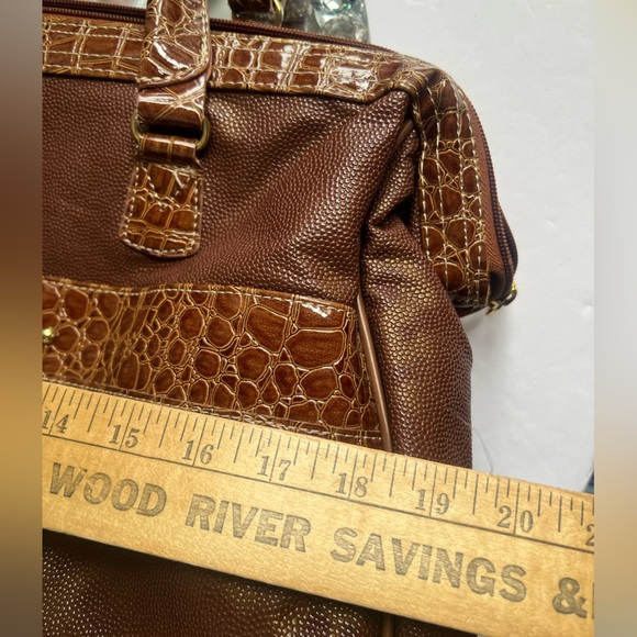 Kathy Van Zeeland Y2K NWOT Chocolate Croc-Embossed travel bag - Picture 6 of 12